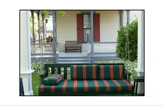 Cape May Hanging, Swinging geen porch couch